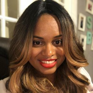 Meet your Posher, Laura